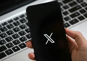 Grok: IA do X consegue ‘enxergar’ usando câmeras de celular